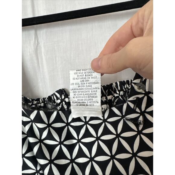 Karin Steven’s Size 16 Printed Dress - Picture 5 of 7